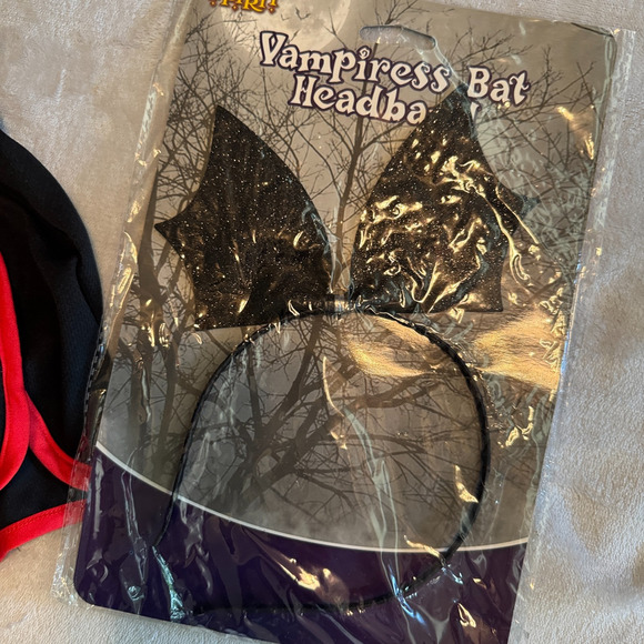 Lot Of Spirit Halloween Accessories Socks suspenders shorts headband NEW - Picture 4 of 7